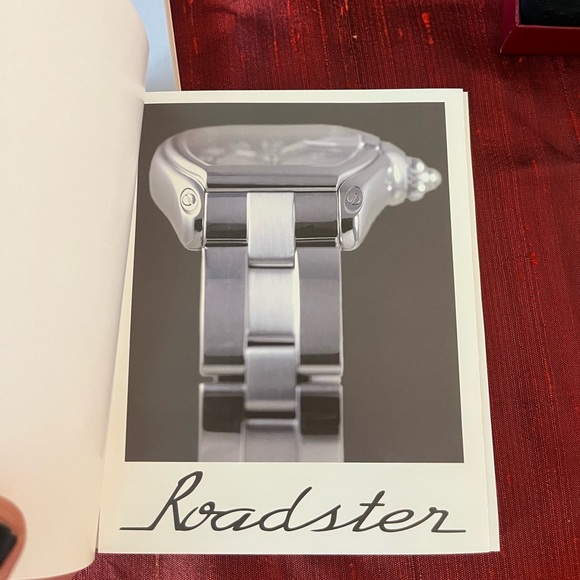 Cartier Women’s Roadster de Cartier Watch🩶 w/ Original boxes & Cleaning Kit - Picture 15 of 16